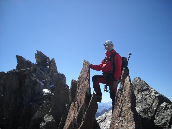 Arete du Soleil (34a).jpg - Sur les lames rouges ariennes